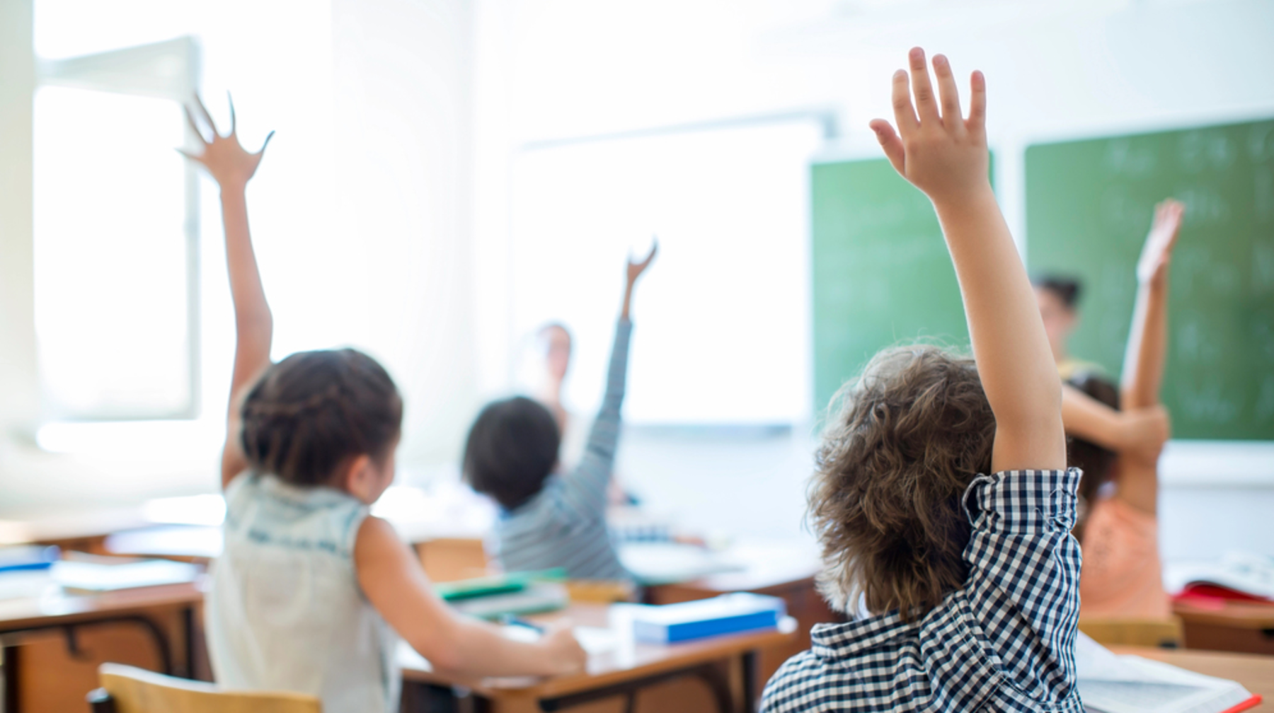 Elimizdiń úzdik pedagogine 4 mln teńge syıaqy berilmek
