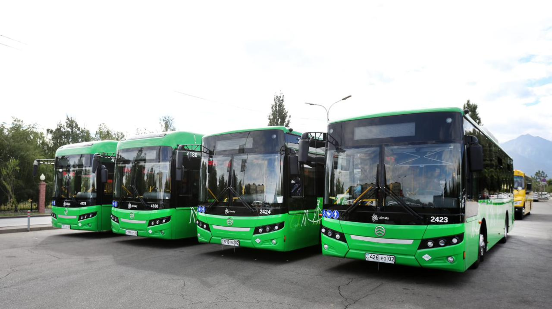 Almatyda eki jańa avtobýs parki men gaz toltyrý stansıasy salynady