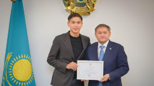 Жас спортшы Шерхан Қалмұрзаға ректордың білім беру гранты берілді