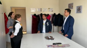 Алматыда тоқыма қалдықтарын қайта өңдеу және әйелдерді қолдау жөніндегі бірлескен жоба жүзеге асырылып жатыр