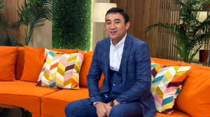 "Зеңбірек" жасаған мұғалім желінің жаңа жұлдызына айналды