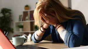 Грекияда 13 сағаттық жұмыс күні мақұлданды