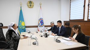 Алматы әкімі азаматтарды жеке мәселесі бойынша қабылдады