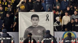 "Қайрат" жанкүйерлері "Пафосқа" қарсы матчте марқұм Диас Төлеуді еске алды