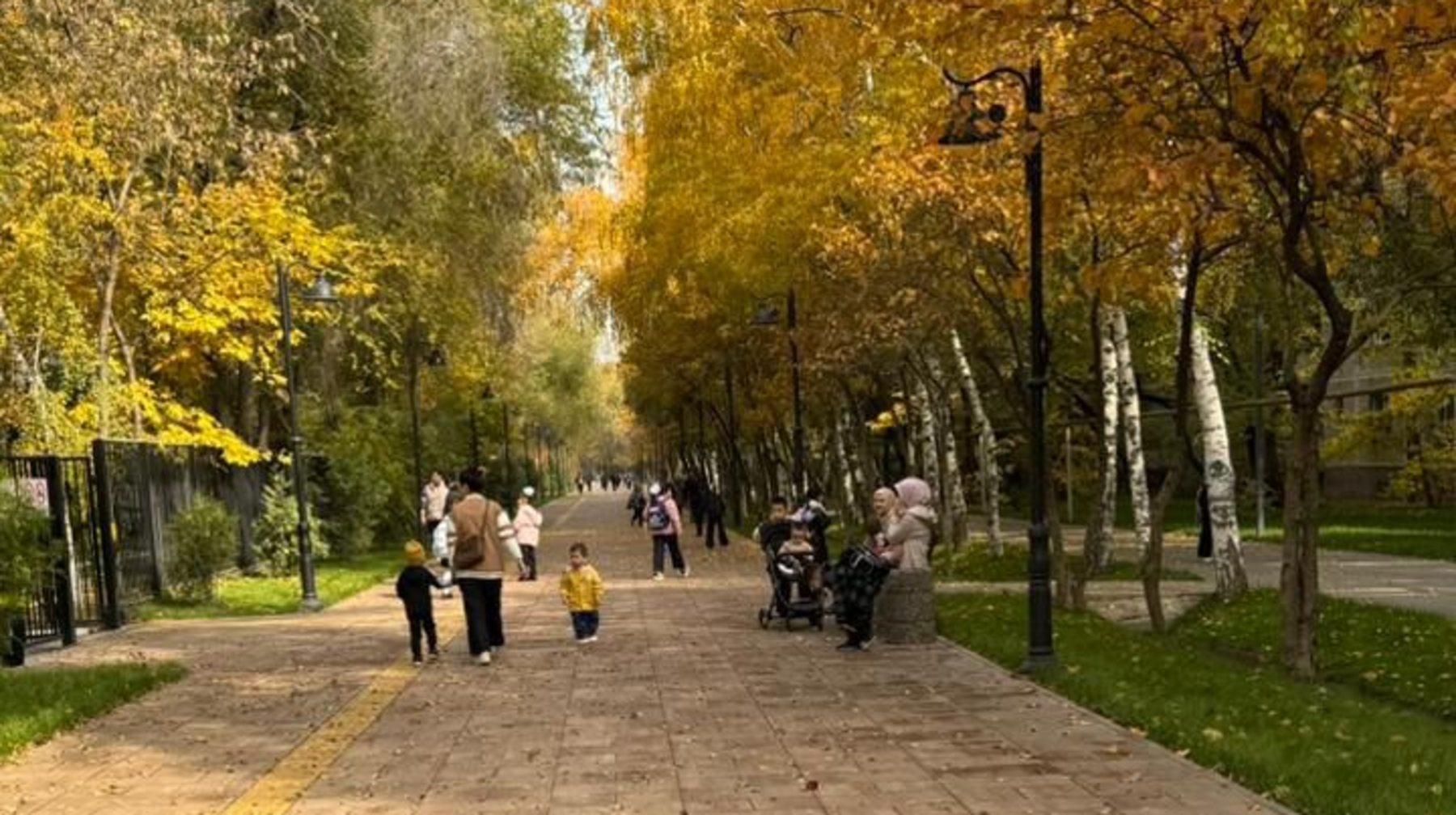 Жетісу ауданында «Арбат» жүргіншілер аймағы жаңартылды