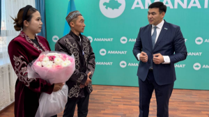 Қытайдан салт атпен сапарға шыққан жас жұбайлар Астанаға келіп тоқтады