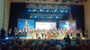 Жамбыл атындағы Қазақ мемлекеттік филармонияда  Республика күніне арналған салтанатты жиын мен мерекелік концерт өтті