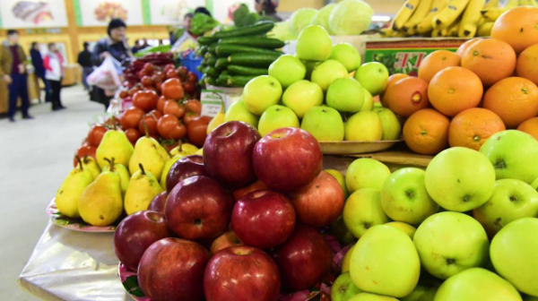 الماتىدا ازىق-تۇلىك باعاسىن تۇراقتاندىرۋ جونىندە ءىرى ساۋدا جەلىلەرىمەن مەموراندۋمعا قول قويىلدى