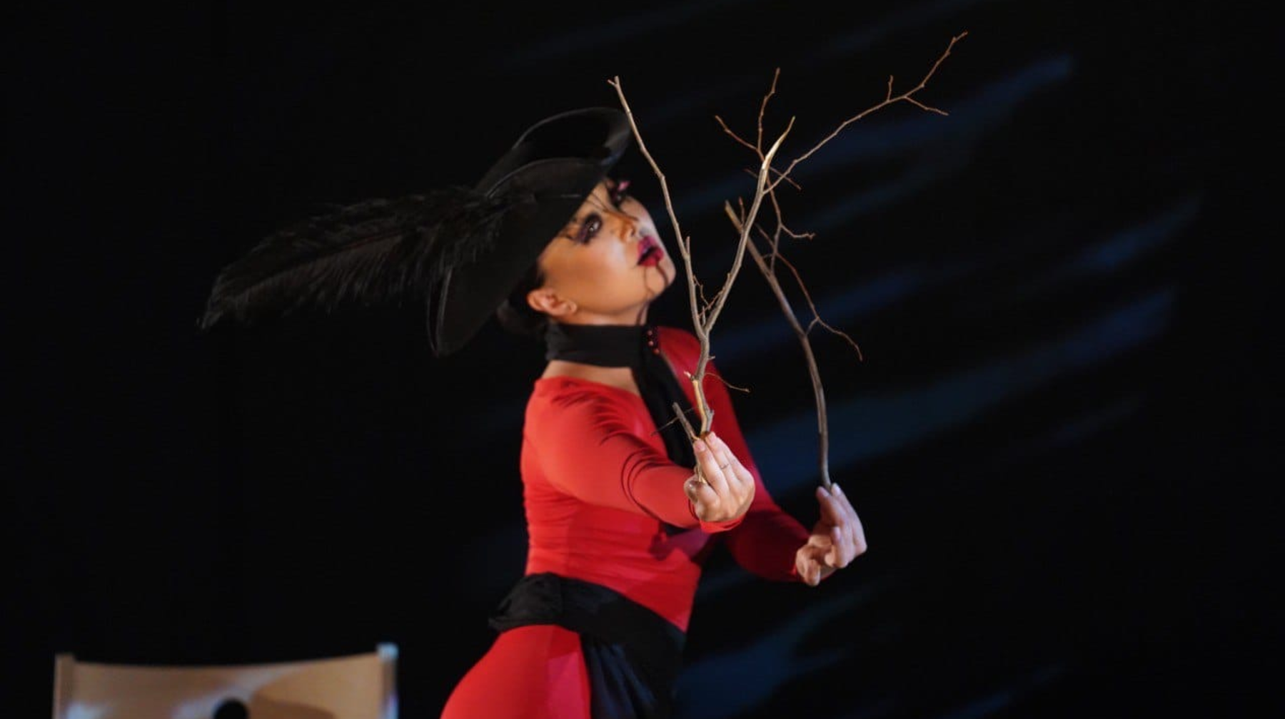 Өткенді ұмыт, жаңа өмірге қадам бас! «Шие бағы» спектаклінің премьерасы өтті