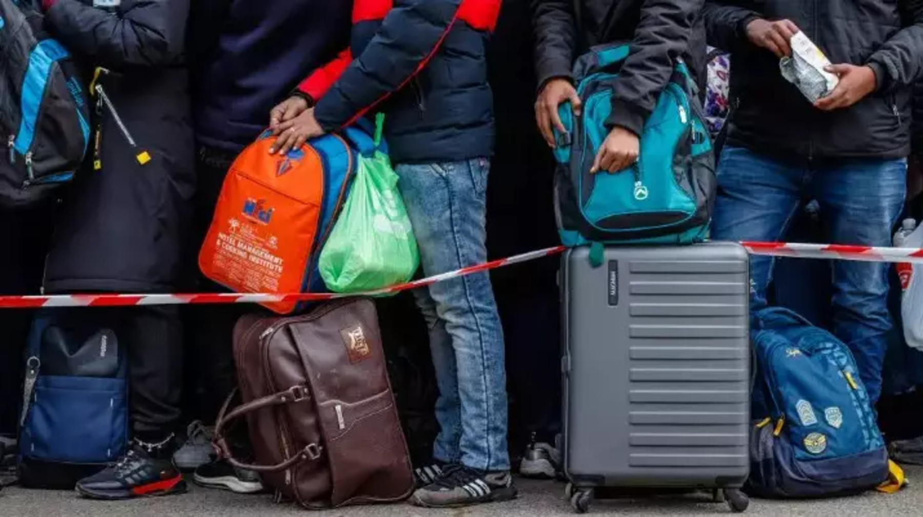 Қазақстанда еңбек етіп жүрген шетелдіктердің көшін қытайлықтар бастап тұр