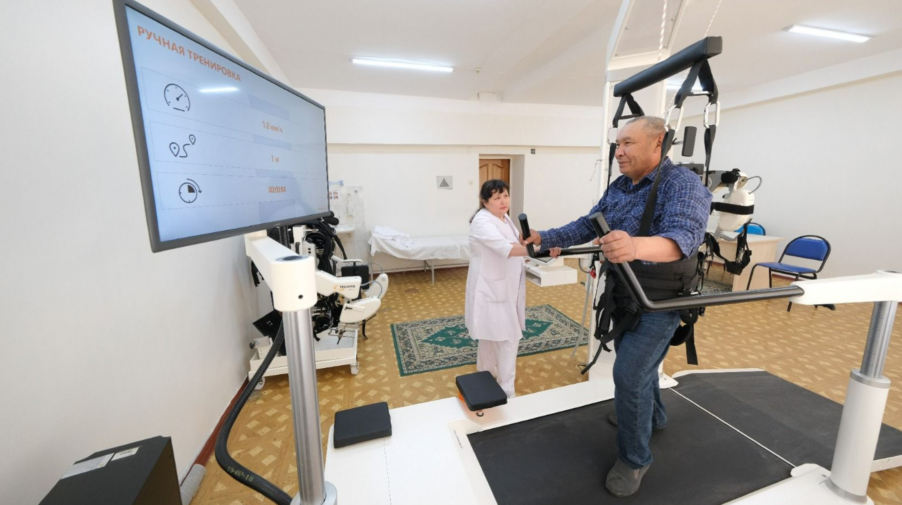 Almaty áleýmettik osal azamattarǵa qoldaýdy kúsheıtip, sıfrlyq servısterdi engizýde