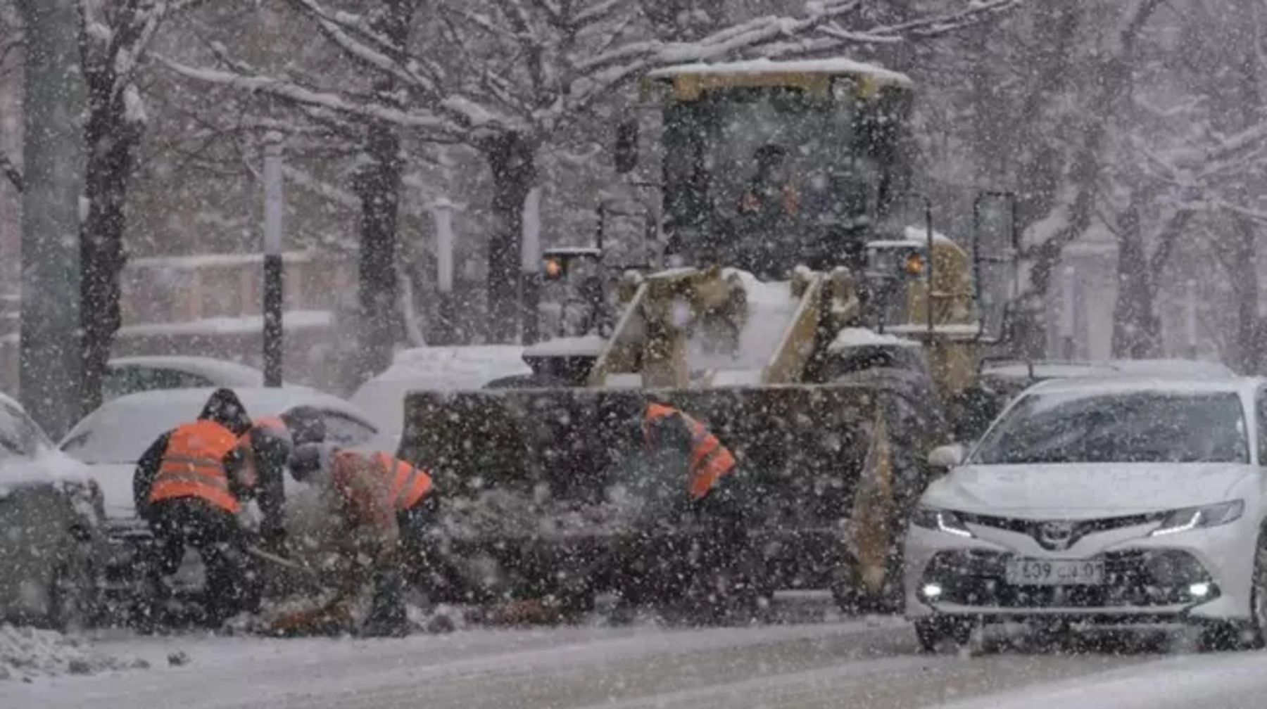 Almaty máslıhatynyń depýtattary qala turǵyndaryna eskertý jasady