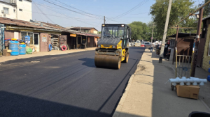 Алмалы ауданында ондаған шақырым желі мен жол салынып, осы заманғы жарықтандыру жүйесі орнатылды
