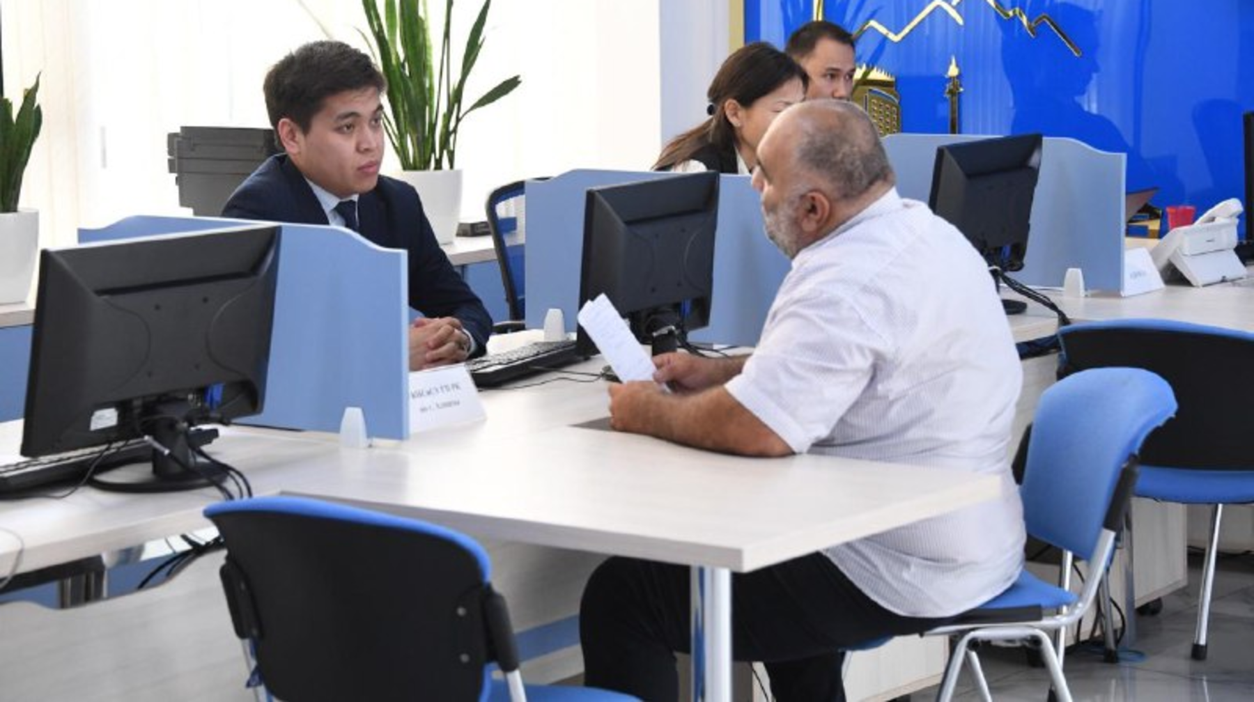 الماتىدا بيىل توعىز ايدا 9 مىڭنان استام ادام اتاۋلى الەۋمەتتىك كومەك الدى