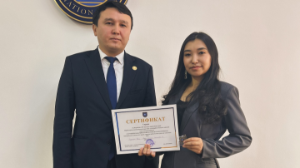 "Алматы ақшамы" газеті тілшісінің жұмысы "Әл-Фараби" апталығында үздік деп бағаланды