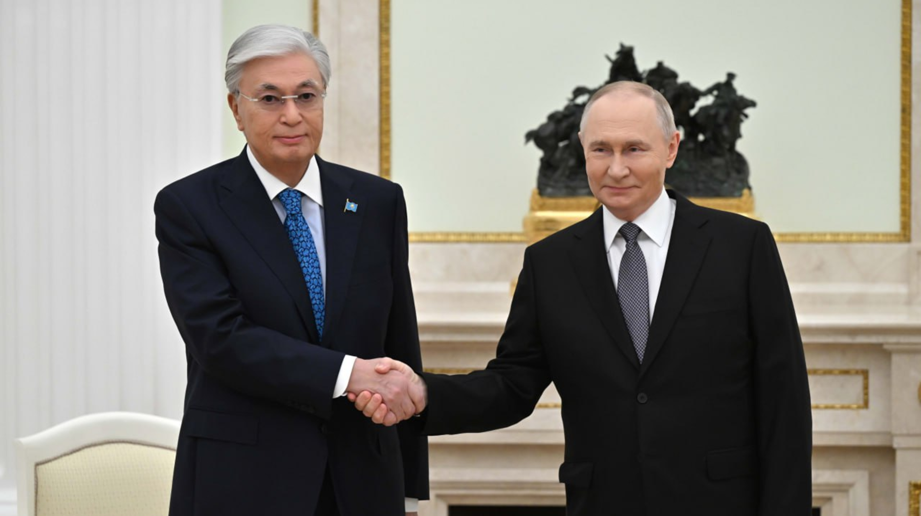 توقايەۆ پەن ءپۋتيننىڭ كەلىسسوزى باستالدى