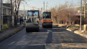 Алматының Наурызбай ауданында 37,7 шақырым жол жөнделіп, жаңа тротуарлар салынады