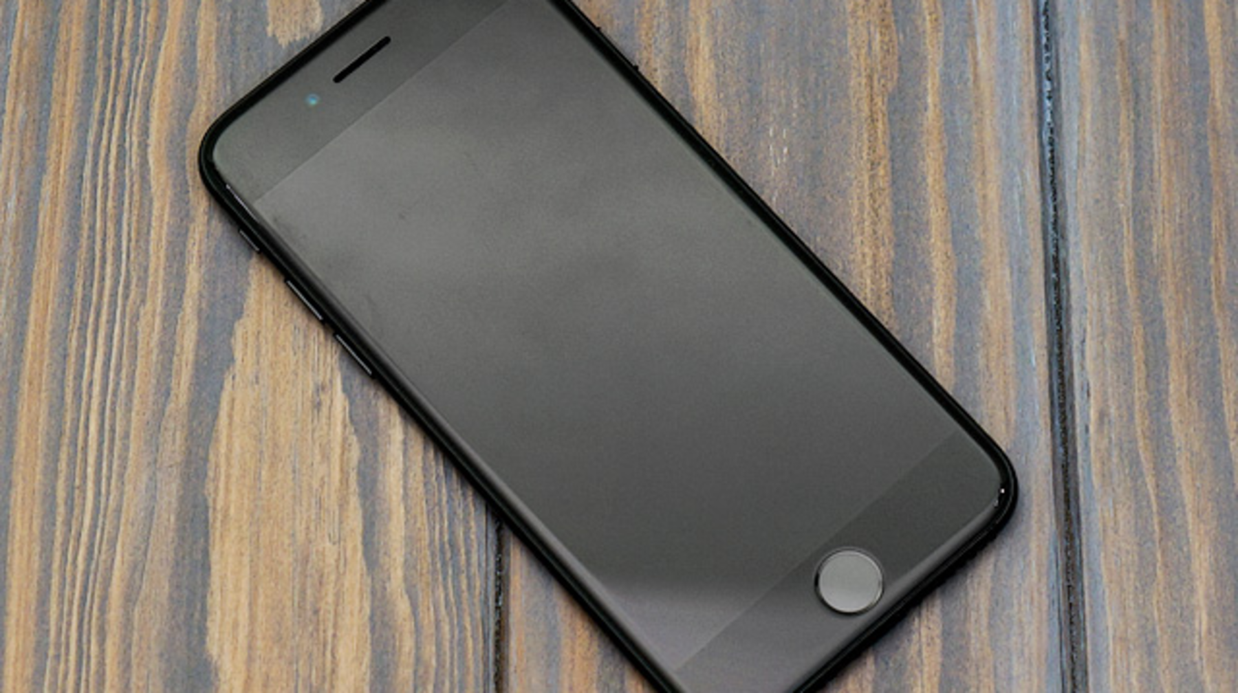 Бас прокуратура iPhone иелеріне алаяқтық жайлы ескеру жасады