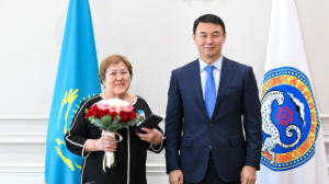 Алматы әкімі агроөнеркәсіптік кешен қызметкерлерін мемлекеттік наградалармен марапаттады