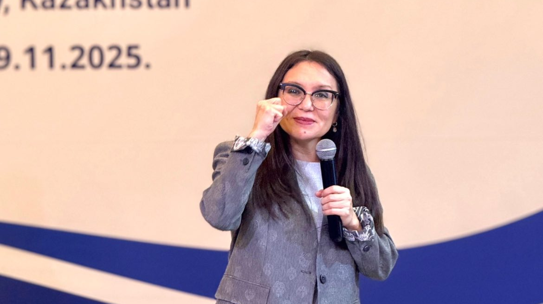 Түркі әлемінің медиа кеңістігіндегі заманауи міндеттер талқыланып жатыр