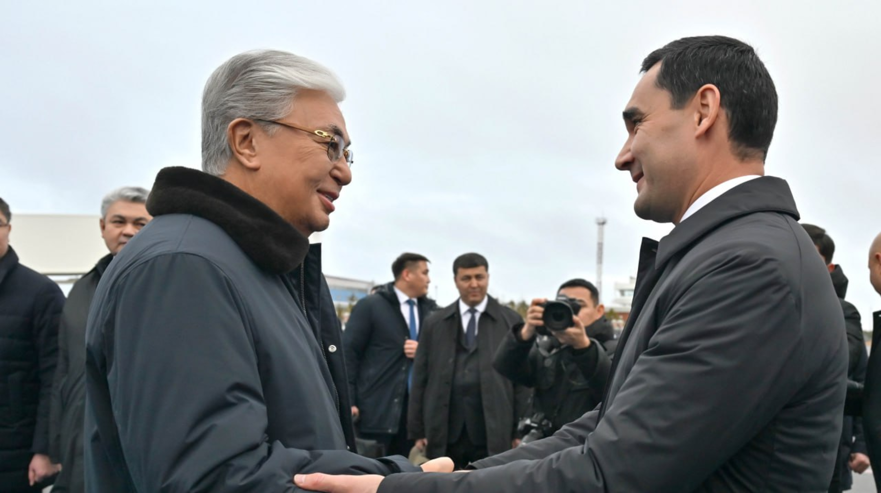  Тоқаев Түрікменстан президентін қарсы алды