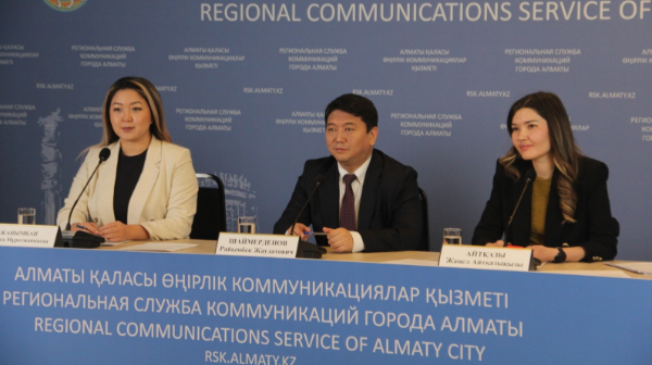 Барлық банкте бір QR-код: Алматыда жаңа банкаралық төлем жүйесінің қалай жұмыс істейтінін түсіндірді