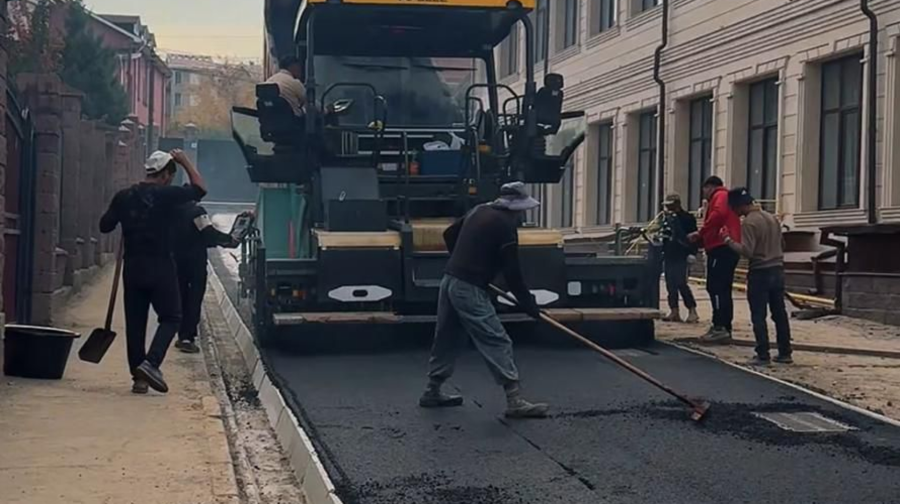 Алматыдағы "Мамыр-4" шағынауданында инженерлік желілердің құрылысы аяқталды