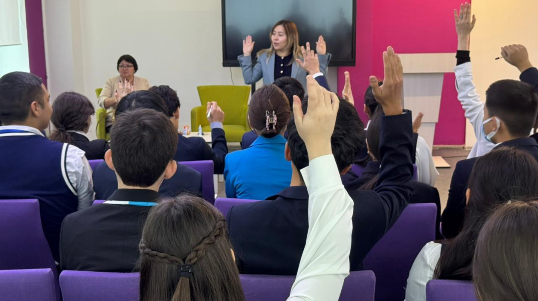 Алматының жас тұрғындары мемлекеттік басқарудағы стратегиялық ойлау бойынша практикалық семинардан өтті