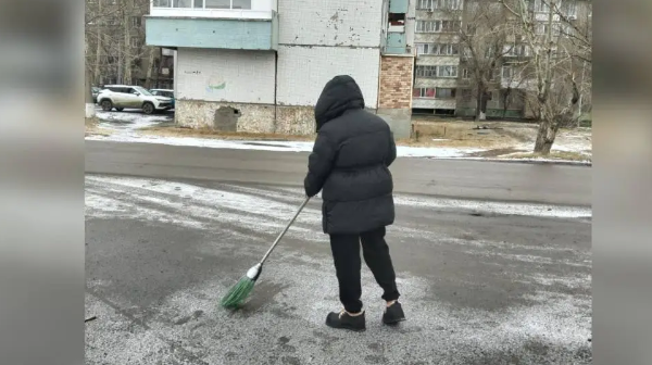 Ekibastuzda qurbysymen tóbelesken boıjetkenge jaza taǵaıyndaldy