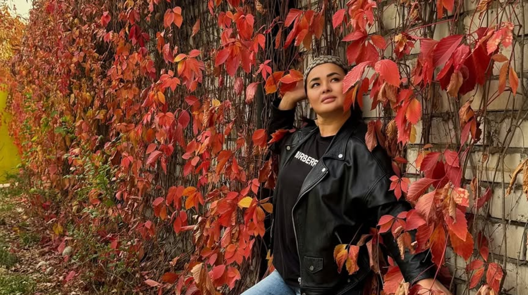 "تۇرسىنبەك بارماعىن تىستەسىن". ءمولدىر مۇقانوۆا قۋانىشتى جاڭالىعىن ءبولىستى