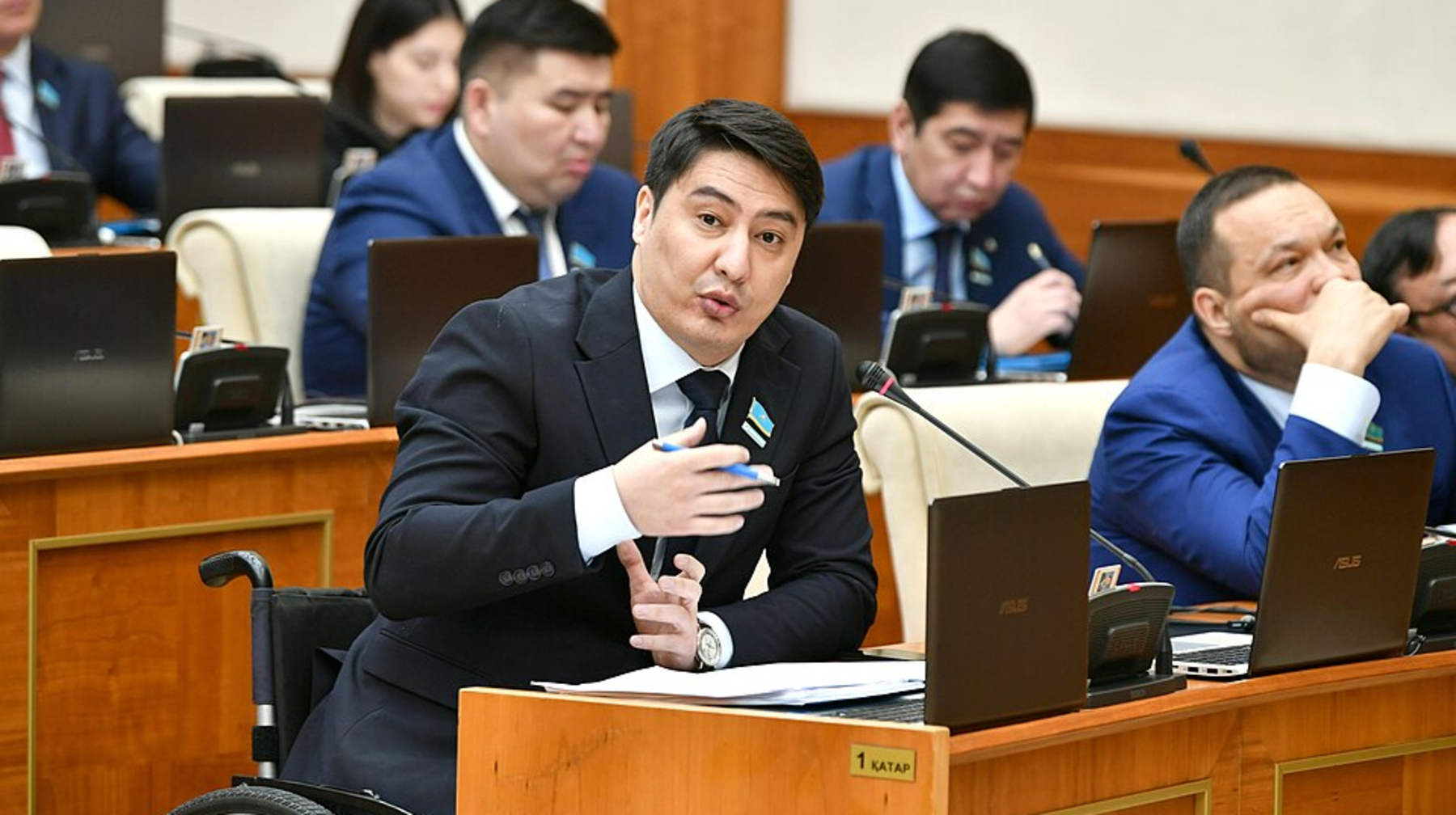 "جەلىدە مۇگەدەكتىگى بار جاندارعا وشپەندىلىك كۇشەيدى". دەپۋتات دابىل قاقتى 