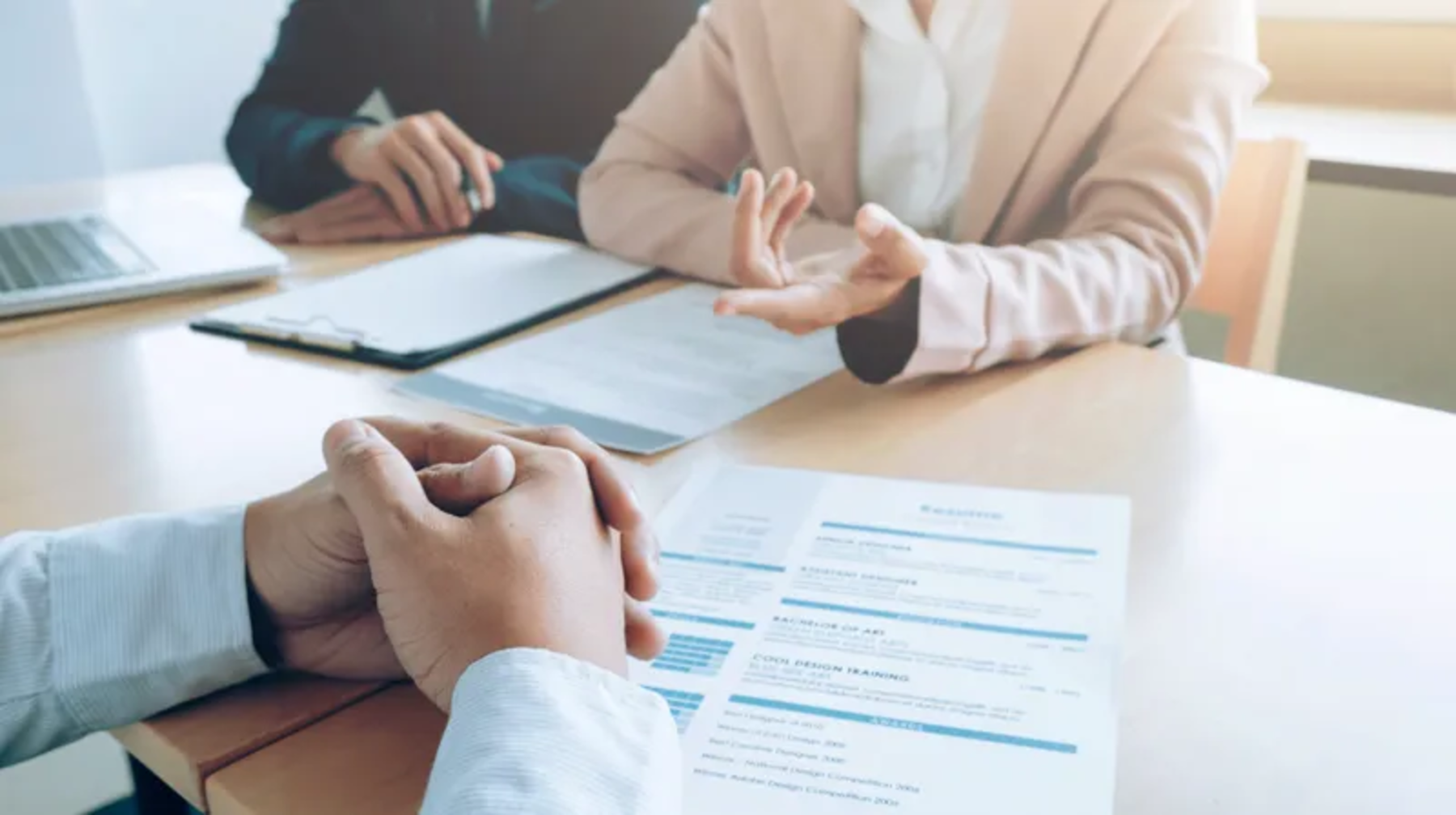 Almatyda úsh áleýmettik mekemege basshy taǵaıyndaý konkýrsy bastaldy