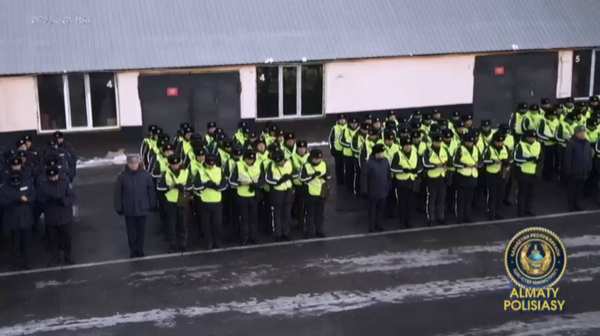 الماتىدا پوليسيا كۇشەيتىلگەن قىزمەت تارتىبىنە كوشتى 