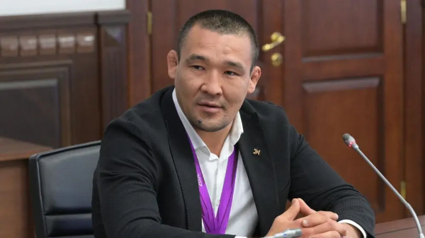 وليمپيادا جۇلدەگەرى داۋلەت شابانباي ءۇش جىلعا سوتتالدى