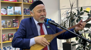 Әбиірбек Тінәлі жастарға «Желтоқсан желі» әнінің шығу тарихын әңгімелеп берді
