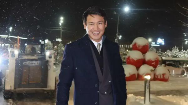 “Келіп-кетіп жатқан пайдасы жоқ”. Еркебұлан Тоқтар алған атағына қатысты дауға пікір айтты