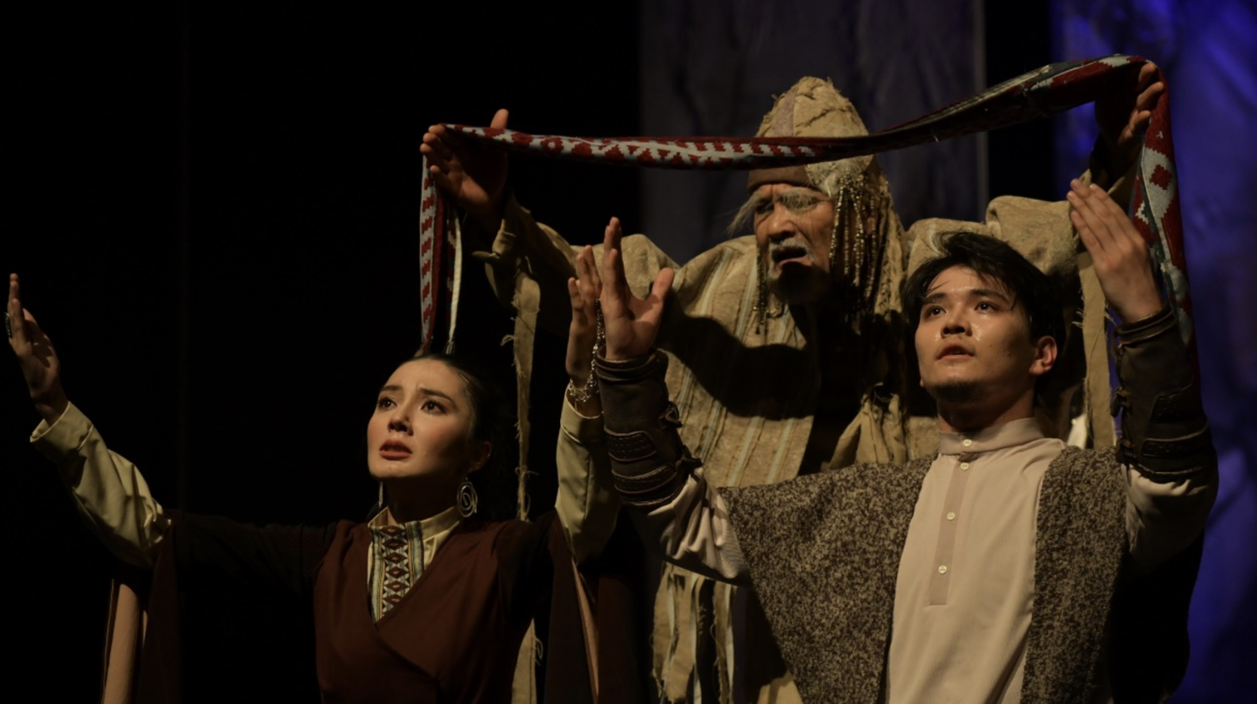 Әуезов атындағы Ұлт театры 100 жылдығын атап өтеді