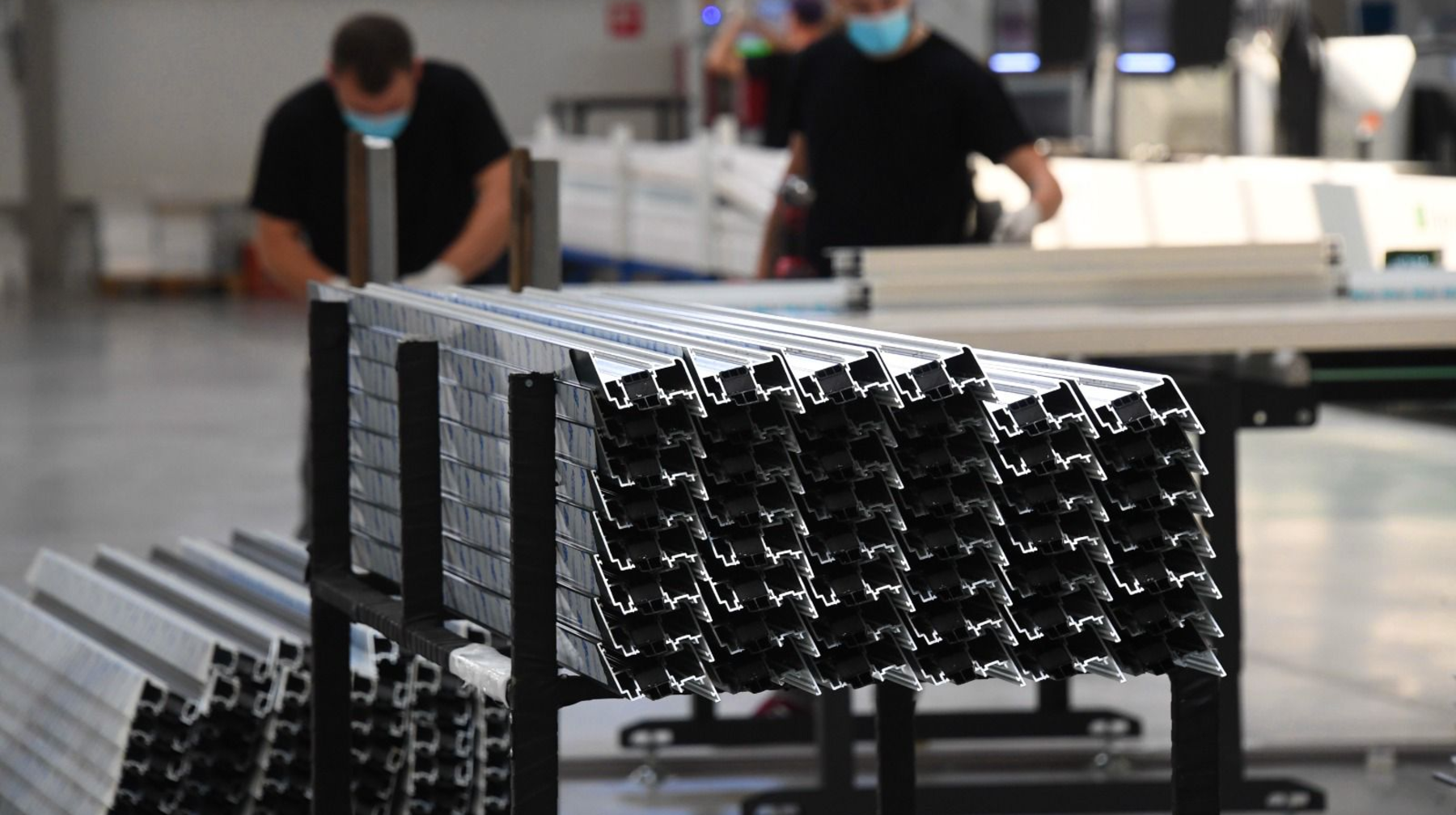 Almatyda ónerkásipti damytýǵa baǵyttalǵan aýqymdy josparlar júzege asyrylyp jatyr