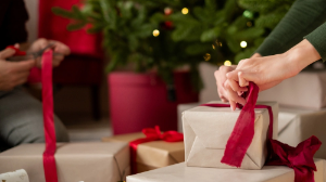 Балаларға арналған жаңа жылдық сыйлықтар: қалай дұрыс таңдау керек?