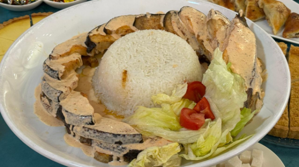 Жаңа жыл мерекесінде қалай дұрыс тамақтану керек: диетолог кеңесі