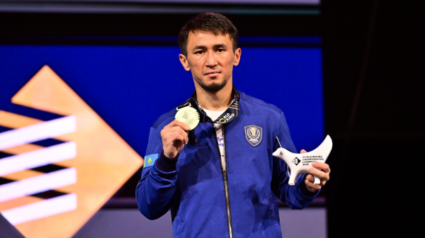 Mahmud Sabyrhan men Natalá Bogdanova «Jyldyń úzdik boksshysy» nomınasıasyna usynyldy