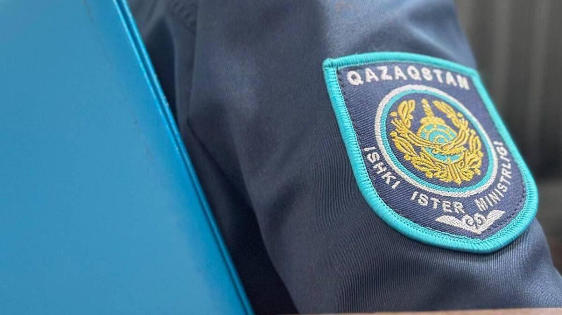 الماتىلىق ازامات قاراقشىلىق قىلمىستى اشقانى ءۇشىن پوليسياعا العىس ءبىلدىردى  