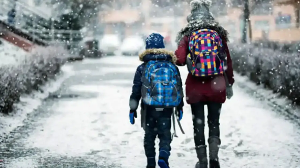 Qazaqstandyq oqýshylar qysqy kanıkýlda 10 kún demalady