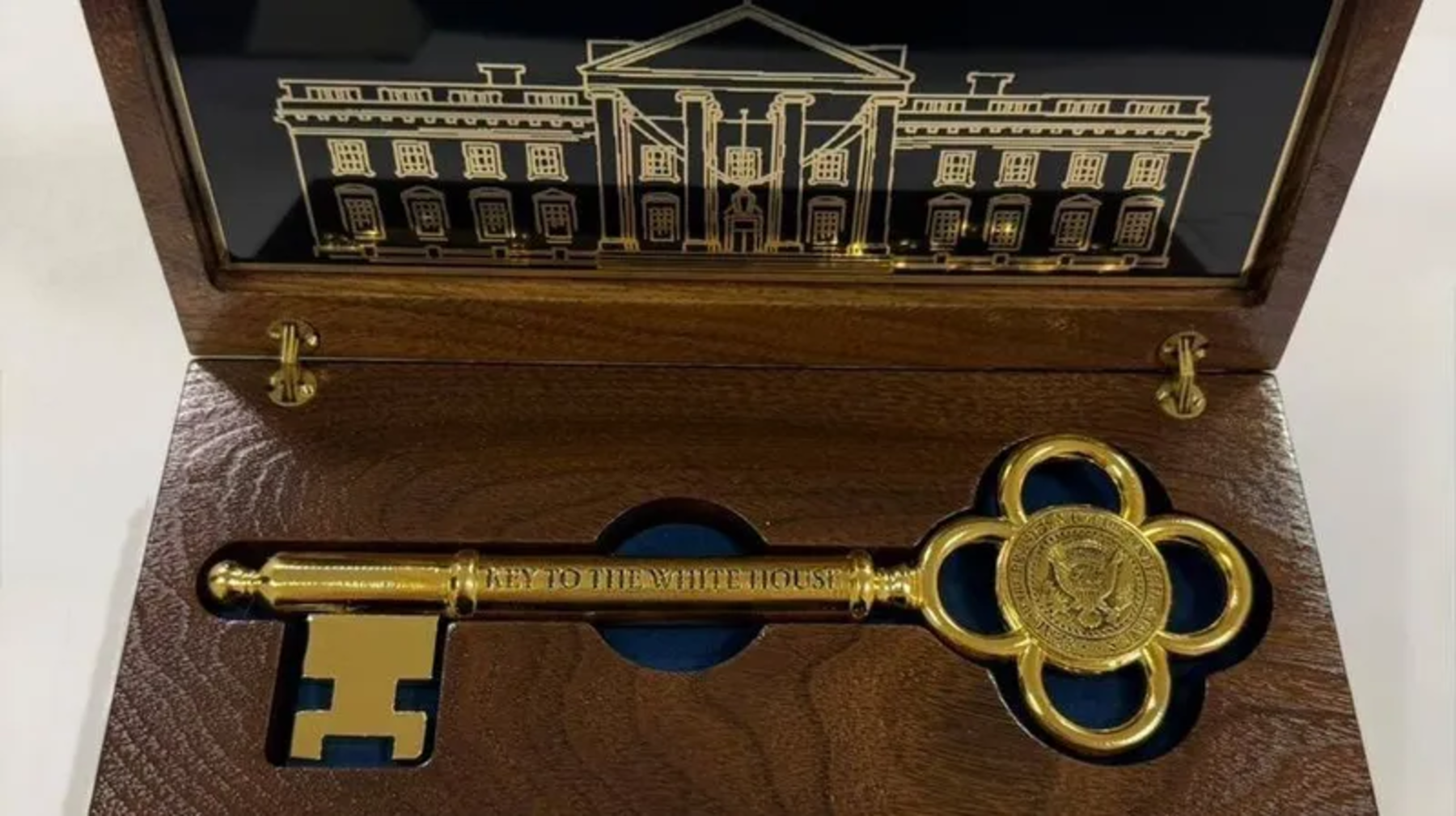 اقش پرەزيدەنتى قاسىم-جومارت توقايەۆقا سىي-سياپات جولدادى