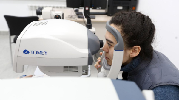 Almatynyń Jetisý aýdanynda emhananyń jańa fılıaly ashyldy