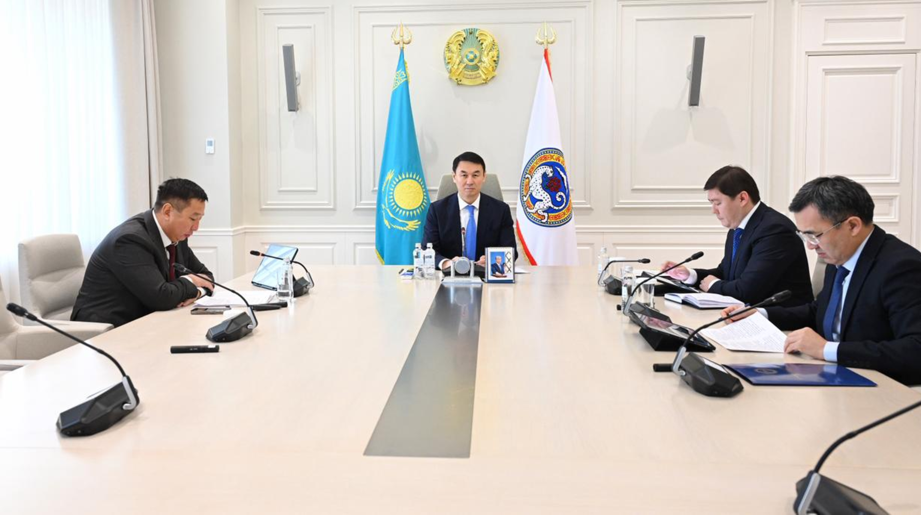 دارحان ساتىبالدى «تازا قازاقستان» باعدارلاماسى اياسىندا الماتىنىڭ ەكولوگيالىق ساياساتىنىڭ باسىمدىقتارىن بەلگىلەدى