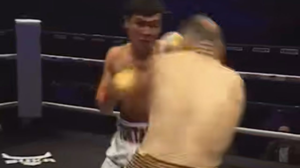 Еркебұлан Тоқтар өзбекстандық Тимур Никулинді нокаутпен жеңді 