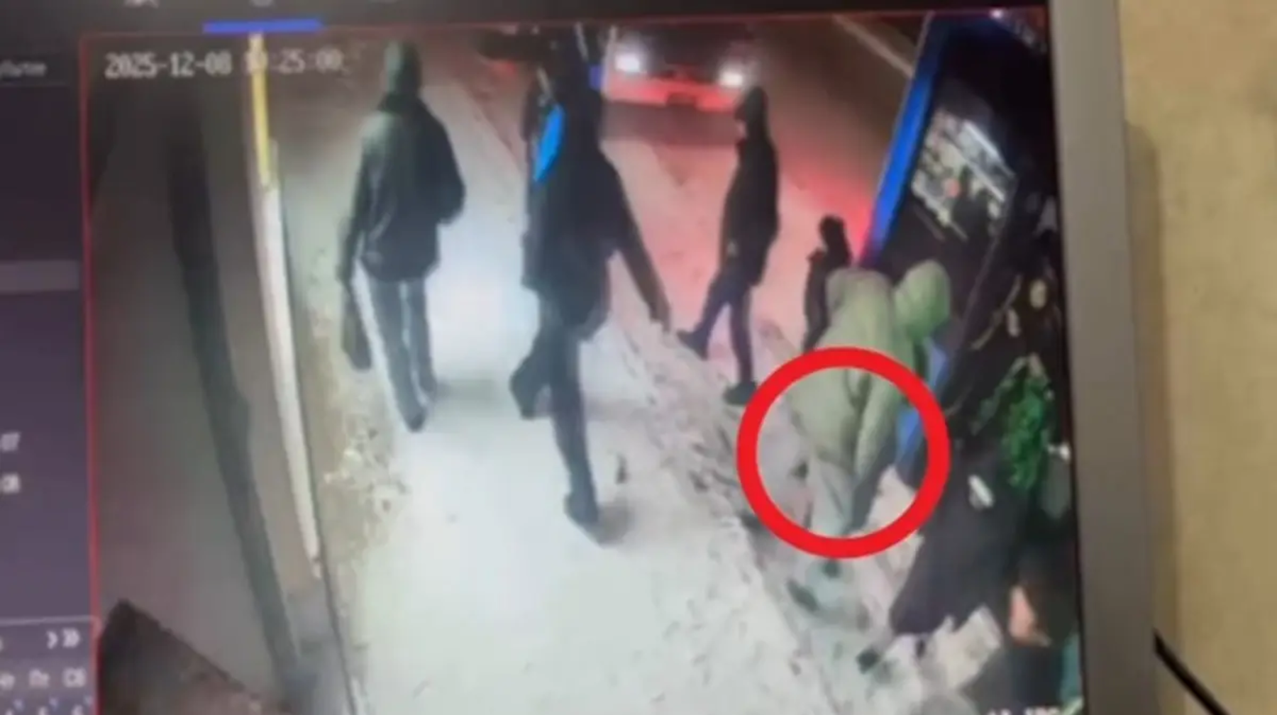 Астанада шетел азаматы оқушының қалтасынан телефонын ұрлап кеткен