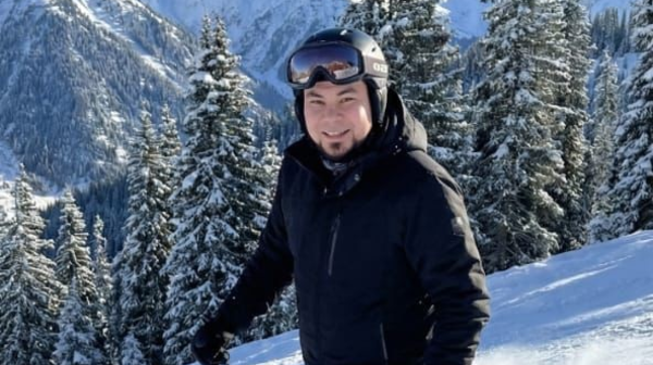 Shańǵy tebý tánińdi de, janyńdy da shynyqtyrady