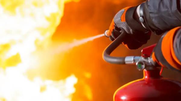 БҚО-да үй өртеніп, екі адам қаза тапты